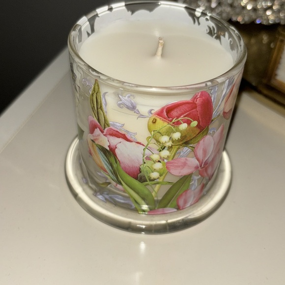 Michel Design Works Candle (NEW) - Picture 4 of 7